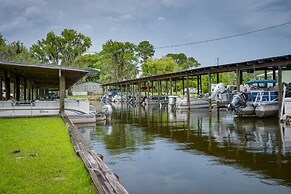 Waterfront Georgetown Retreat on Lake George!