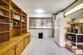 Vacation Rental 2 Mi to Clearlake Oaks Boat Launch