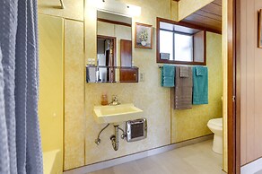 Vacation Rental 2 Mi to Clearlake Oaks Boat Launch