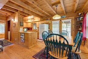 Cabin w/ Hot Tub + Fishing Pond in Del Rio!