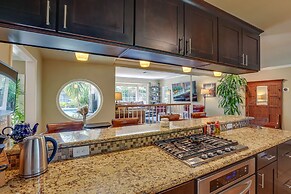 Luxury Sacramento Area Home ~ 13 Mi to Downtown