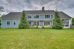 Stockbridge Retreat w/ Pool & Hot Tub!