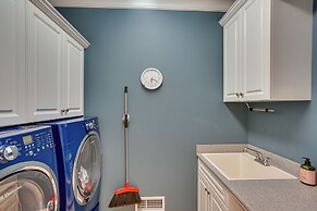 Stockbridge Retreat w/ Pool & Hot Tub!