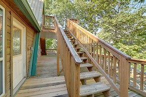 Lake Eufaula Retreat w/ Boat Slip & Fireplace!