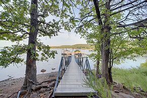 Stigler Lakeside Retreat w/ Boat Slip & Fireplace!