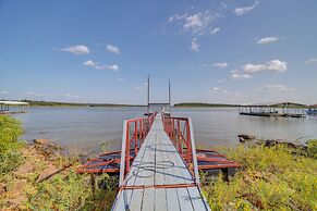 Lakefront Keystone Lake Gem: Kayaks, Deck & Dock!