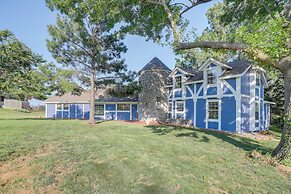 Lakefront Keystone Lake Gem: Kayaks, Deck & Grill