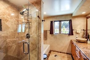 Whittier Vacation Rental: Close to Hiking Trails!