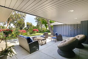 Whittier Vacation Rental: Close to Hiking Trails!