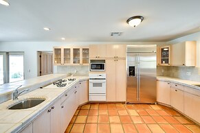 Chic Borrego Springs Home w/ Outdoor Oasis!
