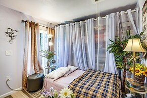 Lush Vallejo Cottage - 20 Mi to Napa Wineries