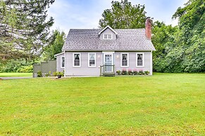 Charming East Durham Home - 2 Mi to Water Park