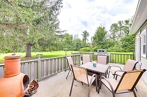 Charming East Durham Home - 2 Mi to Water Park