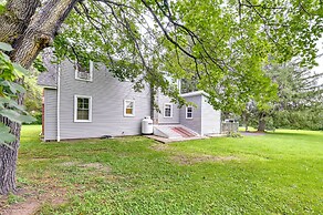 Charming East Durham Home - 2 Mi to Water Park