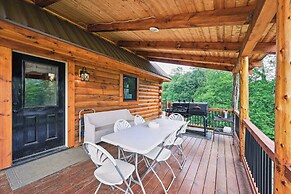 Modern Willis Cabin Retreat: 24-acre Working Farm!