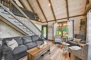 Modern Willis Cabin Retreat: 24-acre Working Farm!