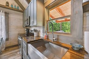 Modern Willis Cabin Retreat: 24-acre Working Farm!