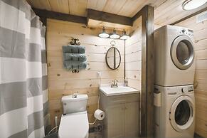 Modern Willis Cabin Retreat: 24-acre Working Farm!