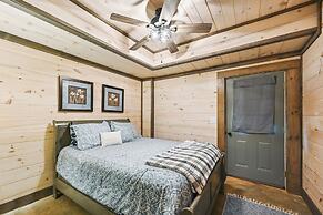 Modern Willis Cabin Retreat: 24-acre Working Farm!