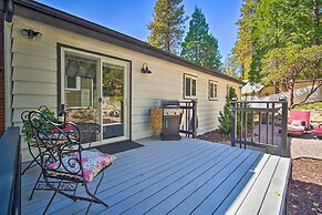 Tree-lined Twin Peaks Cottage w/ Custom Stream