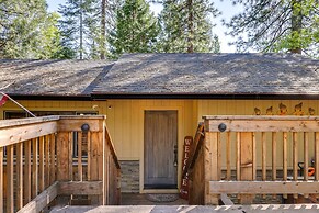 Cozy Mi-wuk Village Cabin w/ Deck!