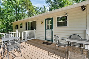 Pasadena Hideaway w/ Game Room & Fire Pit!
