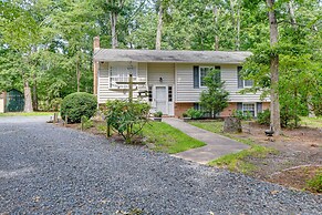 Pasadena Hideaway w/ Game Room & Fire Pit!