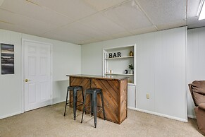 Pasadena Hideaway w/ Game Room & Fire Pit!