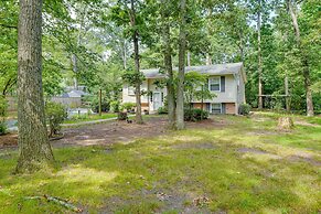 Pasadena Hideaway w/ Game Room & Fire Pit!