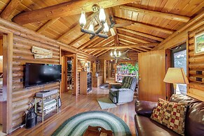 Waterfront Newport Vacation Rental on Sacheen Lake