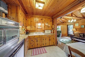 Waterfront Newport Vacation Rental on Sacheen Lake