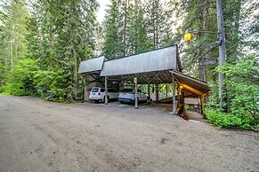 Waterfront Newport Vacation Rental on Sacheen Lake