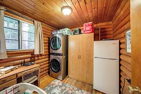 Waterfront Newport Vacation Rental on Sacheen Lake