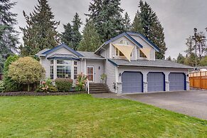Pet & Family Friendly Bonney Lake Home: Game Room