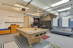 Pet & Family Friendly Bonney Lake Home: Game Room