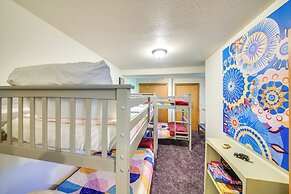 ~ 10 Mi to Newport: Pend Oreille Riverfront Cabin