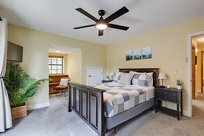 Mi-wuk Village Vacation Rental w/ Multi-level Deck