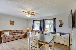 Mountain Retreat w/ Fire Pit in Flat Rock!