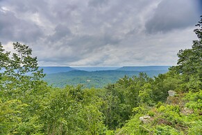 Mountain Retreat w/ Fire Pit in Flat Rock!