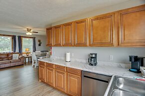 Mountain Retreat w/ Fire Pit in Flat Rock!