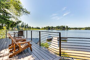 Gorgeous Long Lake Home w/ Dock, Kayak, SUP & More