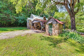 Salisbury Cottage ~ 7 Mi to High Rock Lake!