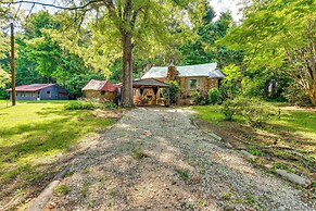 Salisbury Cottage ~ 7 Mi to High Rock Lake!