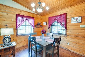 Kilgore Gem: Pet-friendly Cabin w/ Duck Pond!