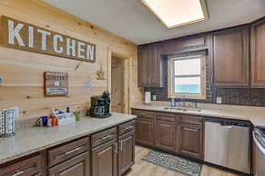 Mtn-view Gem: Flat Rock Retreat w/ Deck & Grill!