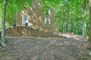 Roomy Columbia Retreat ~ 17 Mi to Dtwn Baltimore