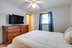 Hart Haven w/ Cozy Fireplace, Deck & Grill!