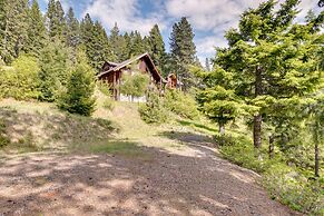 Luxury Mtn Cabin w/ Sweeping Cle Elum Lake Views!