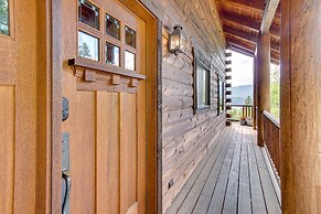 Luxury Mtn Cabin w/ Sweeping Cle Elum Lake Views!