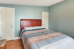Massachusetts Vacation Rental: 5 Mi to Fall River